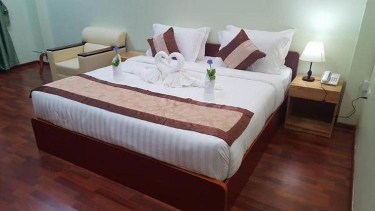 Landmark Hotel Yangon Dış mekan fotoğraf