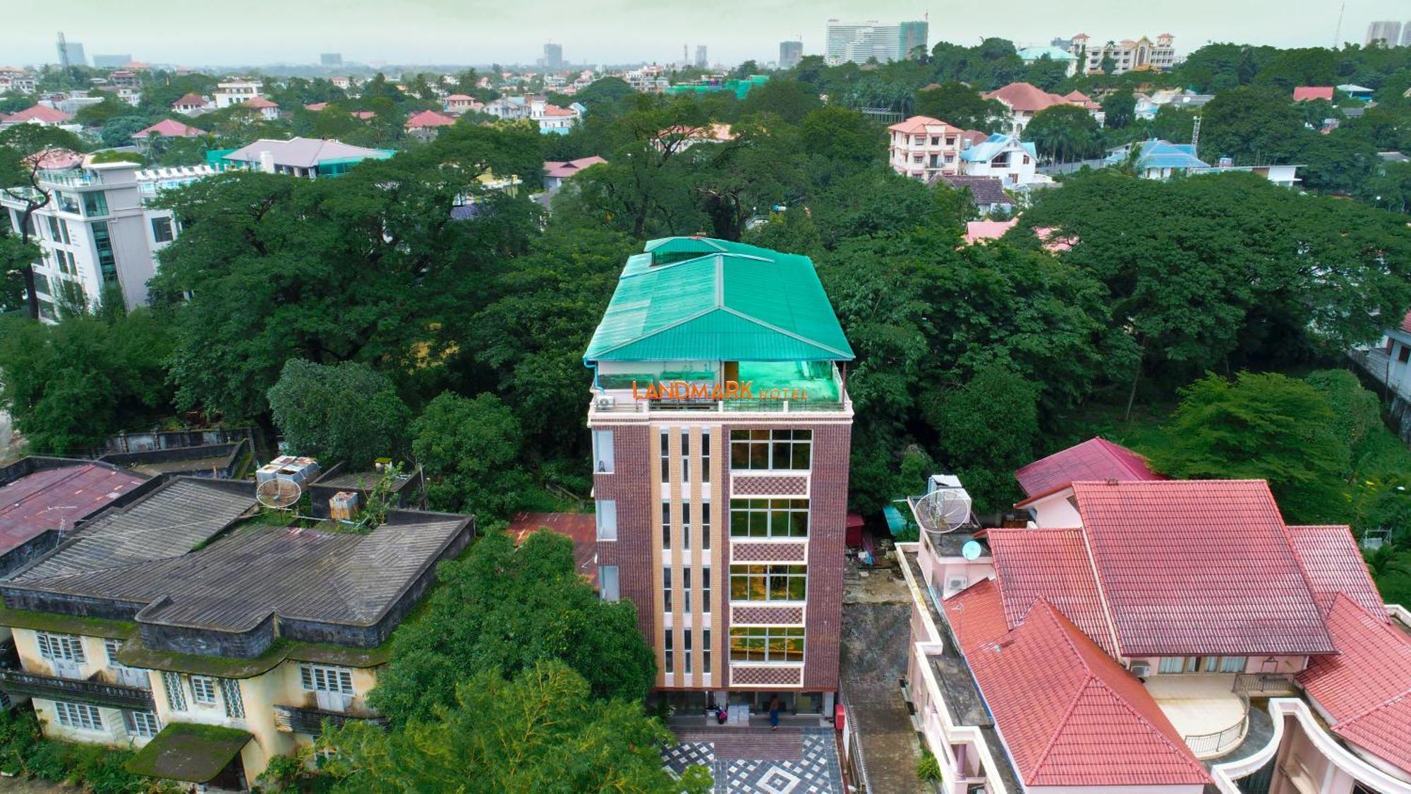 Landmark Hotel Yangon Dış mekan fotoğraf