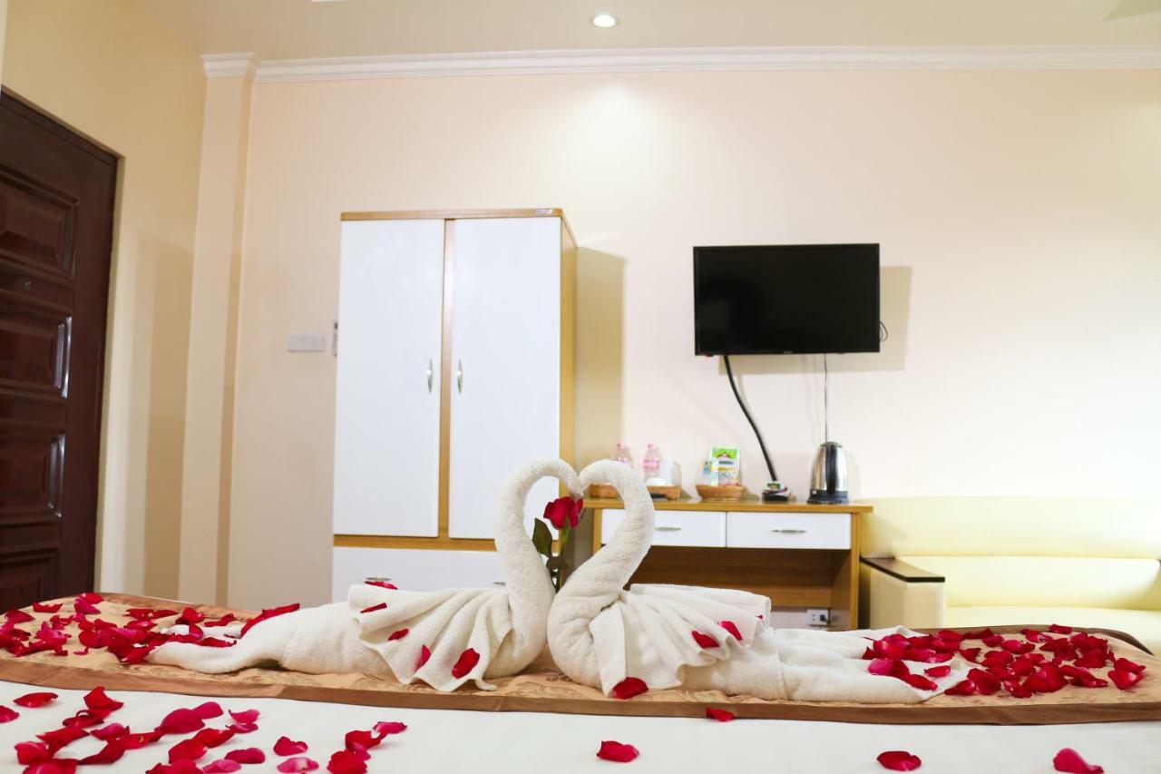 Landmark Hotel Yangon Dış mekan fotoğraf